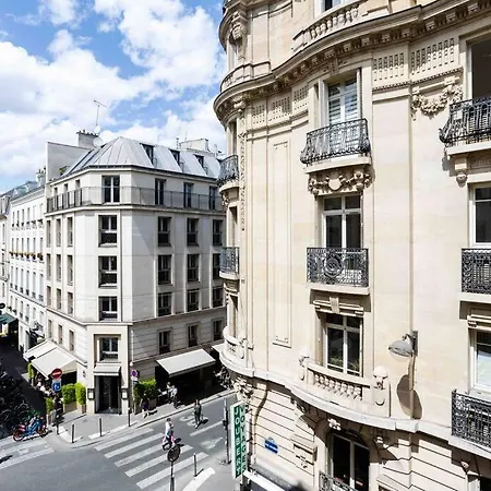 Promo! Beautiful Near The Galeries Lafayette! Paris