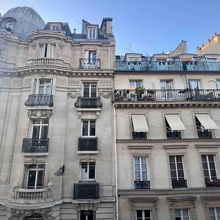 Apartment Promo! Beautiful Near The Galeries Lafayette!